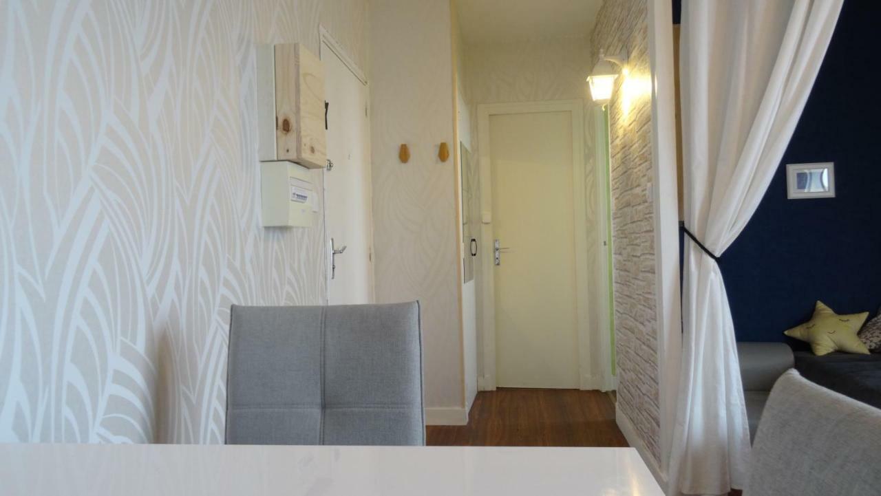 Studio Moderne Avec Jolie Vue Мулин Екстериор снимка