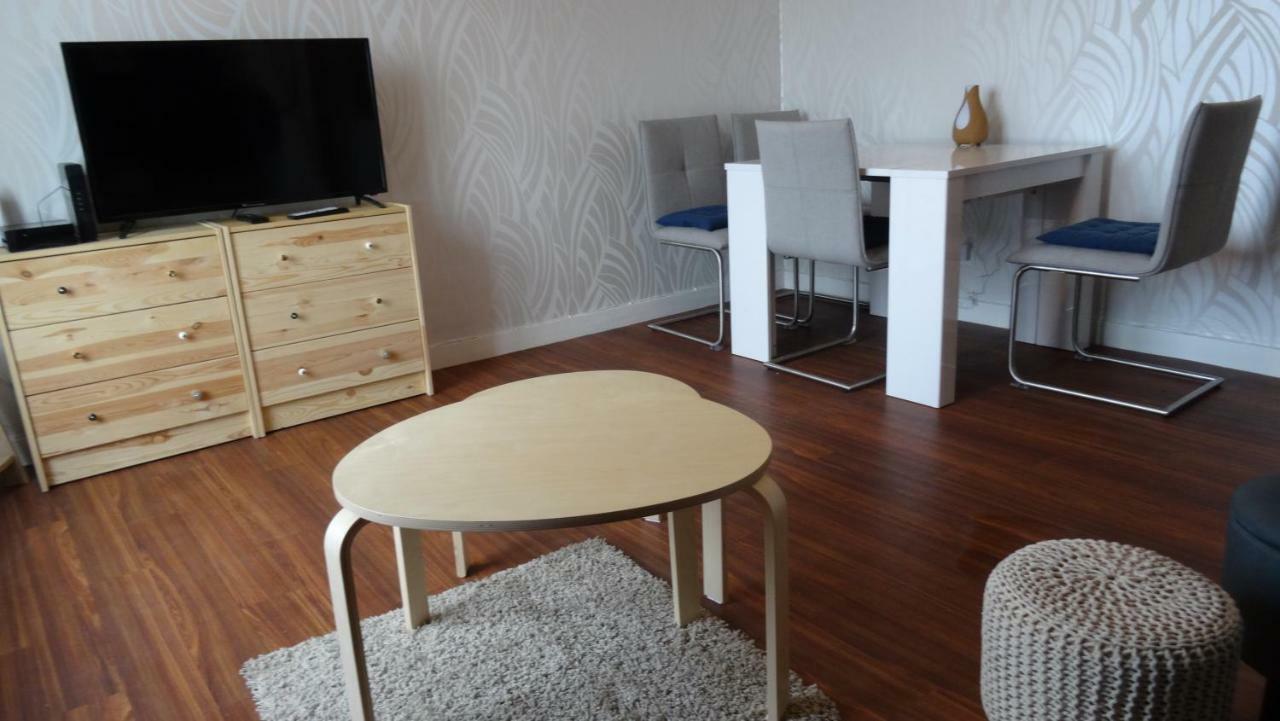 Studio Moderne Avec Jolie Vue Мулин Екстериор снимка